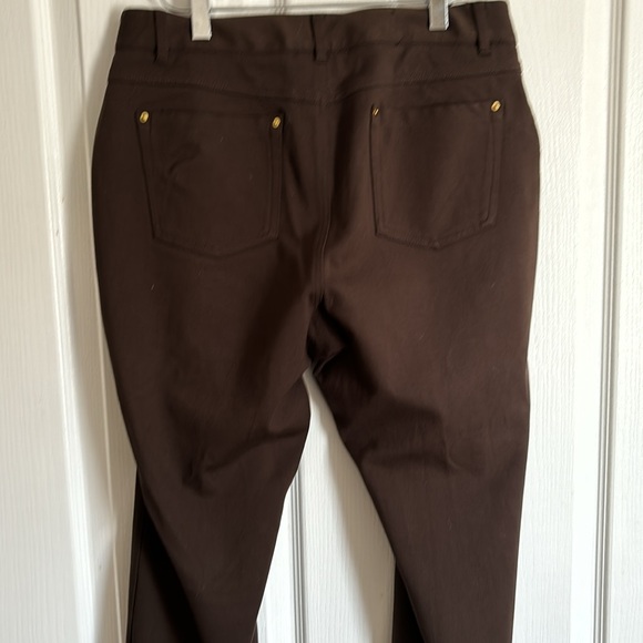 EUC INC Stetchy thick casual pants with gold accent, excellent quality! - Picture 7 of 13
